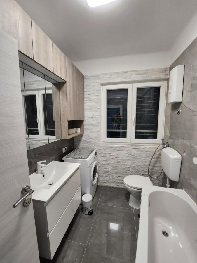 Apartamento Airport Split Kaštel Štafilić Exterior foto